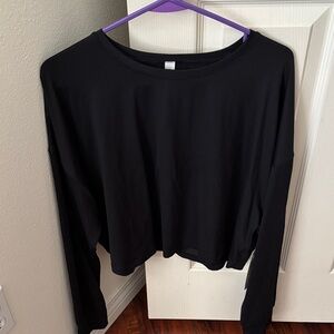 Lululemon NWT black Long Sleeve Top